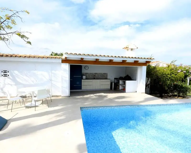 Villa en Albir 6 Dormitorios Piscina Climatizada Cerca de la Playa