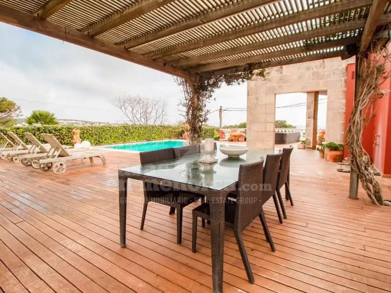 Villa de Lujo en Punta Prima Menorca Vistas al Mar