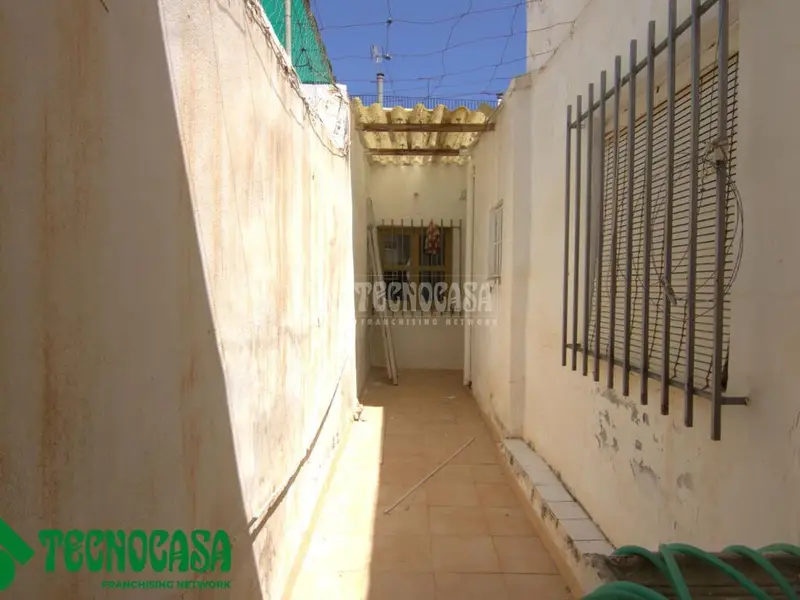 Casa en Venta en Dalías 4 Dormitorios 91m²