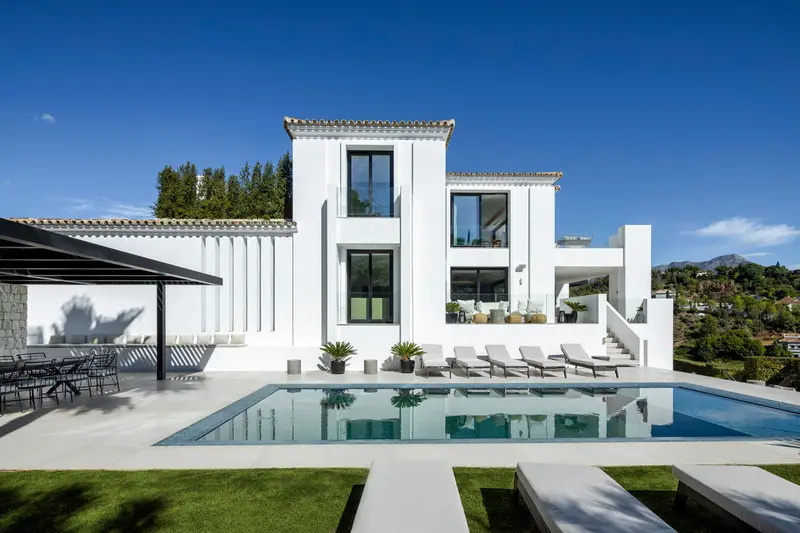 Villa Lujo 5 Dormitorios Benahavis Piscina Jacuzzi Gimnasio