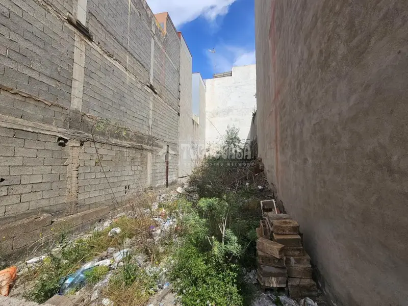 Terreno en Venta Calle S Lorenzo Los Majuelos 127m2