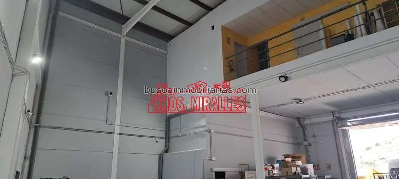Nave Industrial en Venta Aspe 450m2 Equipada