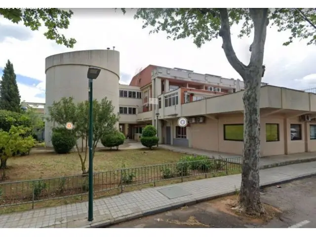 Local Comercial Diafano Ciudad Real 168m2 Excelente Ubicacion