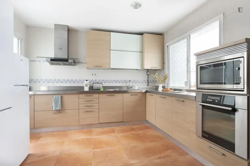 Coliving Madrid: Habitaciones Amuebladas con Servicios Incluidos