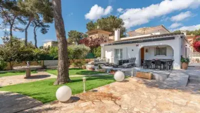 Chalet en Venta El Toro Calvia 4 Dormitorios Jardin 2 Plazas Parking