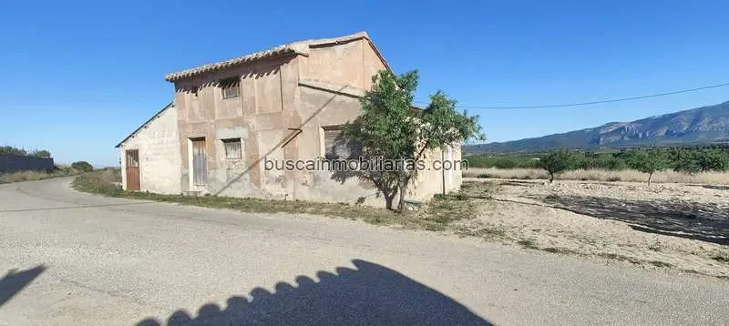 Casa Rústica en Mula: Bodega con Encanto para Reformar
