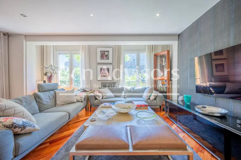 Piso en venta Eixample Barcelona 150m2 4 dormitorios 2 baños