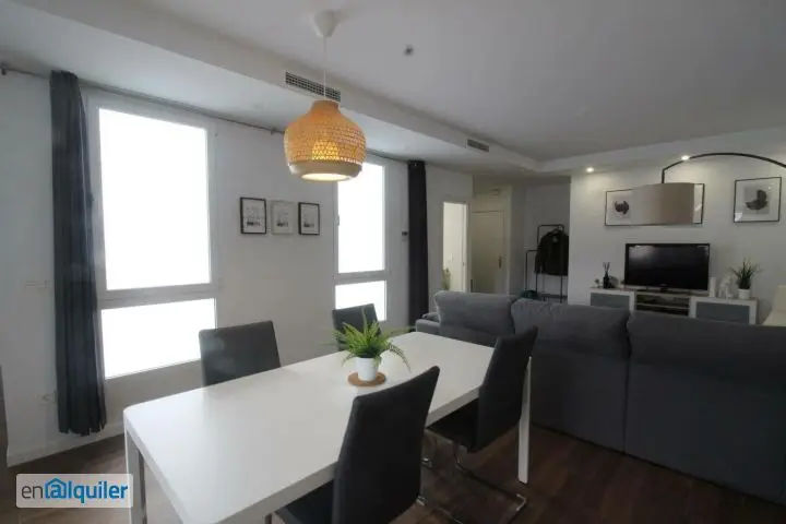 Alquiler Vivienda Russafa: Piso Reformado Amueblado con Vistas al Parque