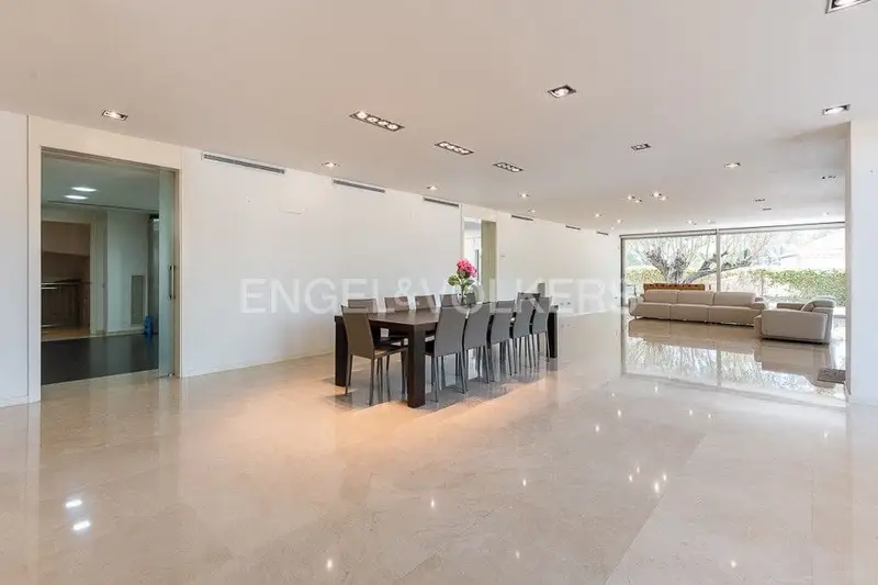 Chalet de Lujo en Campolivar Godella Valencia