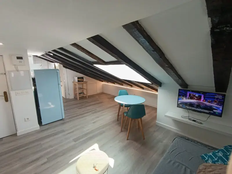 Estudio Atico Reformado Centro Burgos Ideal Estudiantes Profesionales