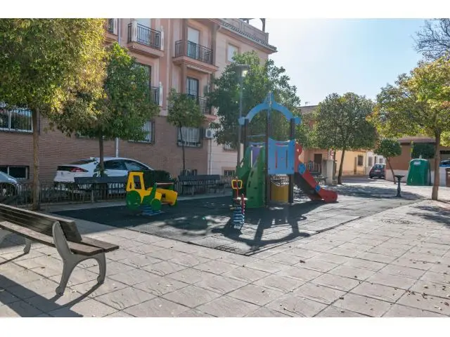 Solar en Venta en Armilla: Oportunidad para Construir