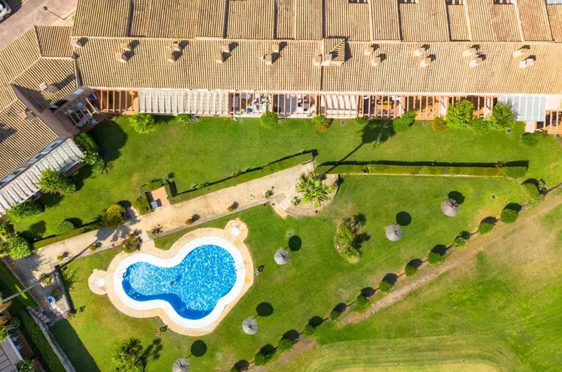 Adosado de Lujo en Novo Sancti Petri con Vistas al Golf
