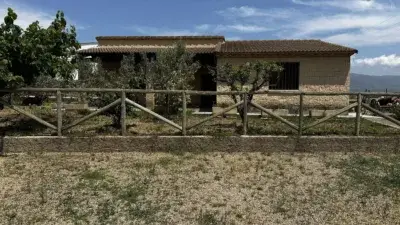 Finca Rústica con Casa en Ayerbe 2 Dormitorios