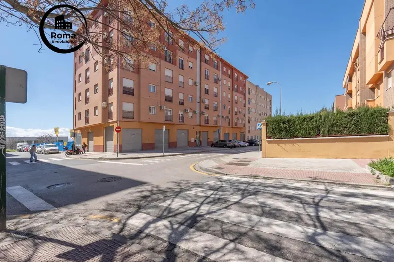 Piso en Venta en La Chana Granada