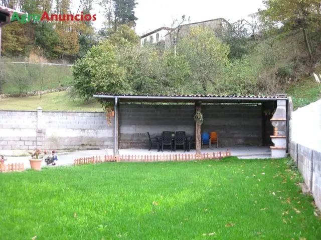 Venta  de Casa de piedra con parcela en Asturias