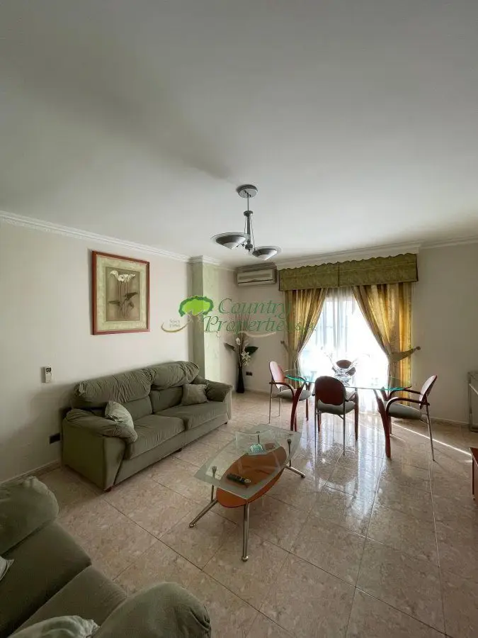 Apartamento en Cómpeta con Vistas Impresionantes