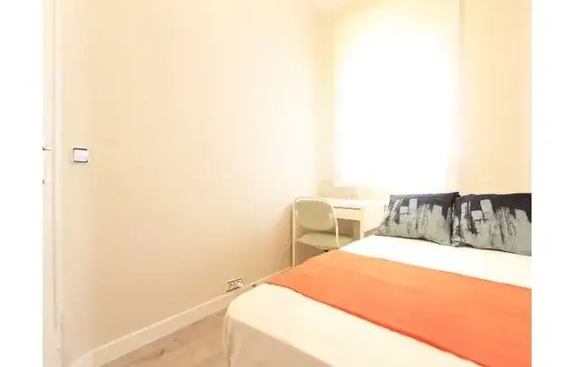 Apartamento 7 Dormitorios Madrid Estudiantes Profesionales