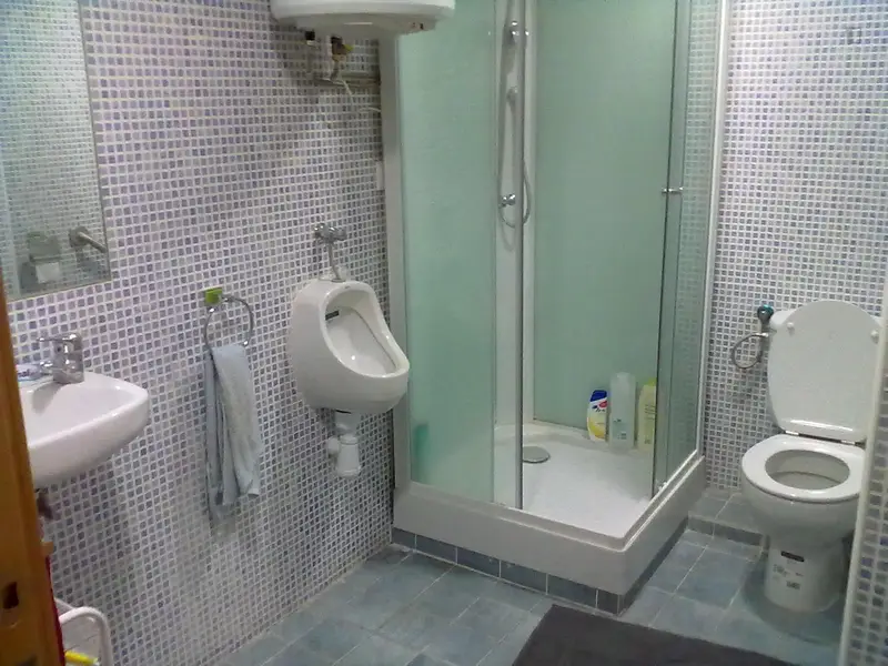 Habitacion Doble en Piso de 6 Habitaciones