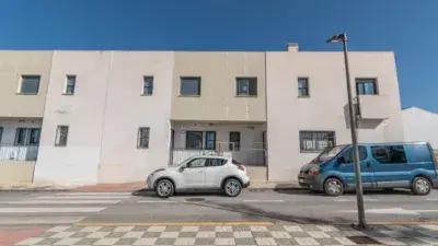 Casa Adosada en Venta en Pulianas