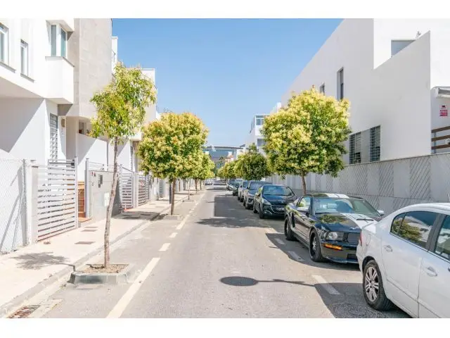Alquiler Piso Armilla 3 Dormitorios 2 Baños Terrazas Piscina