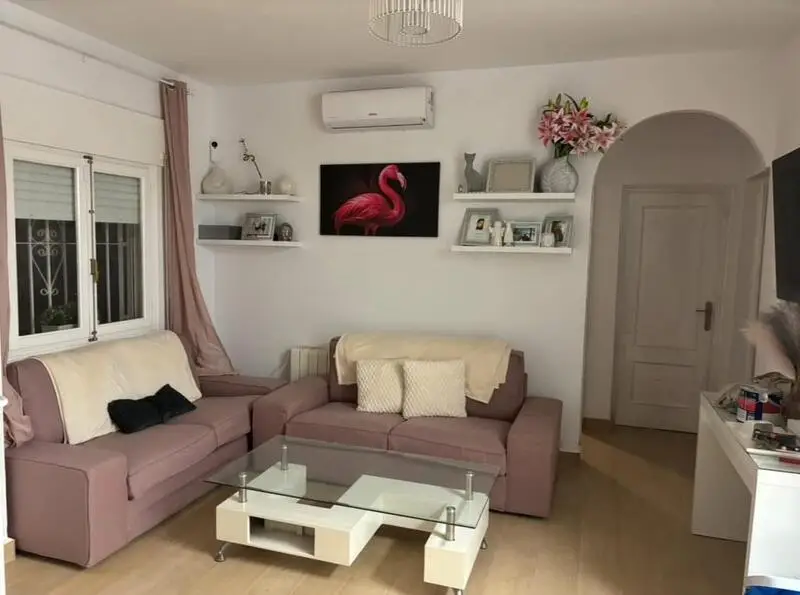 Villa en Venta Playa Flamenca Impecable Estado Cerca de la Playa