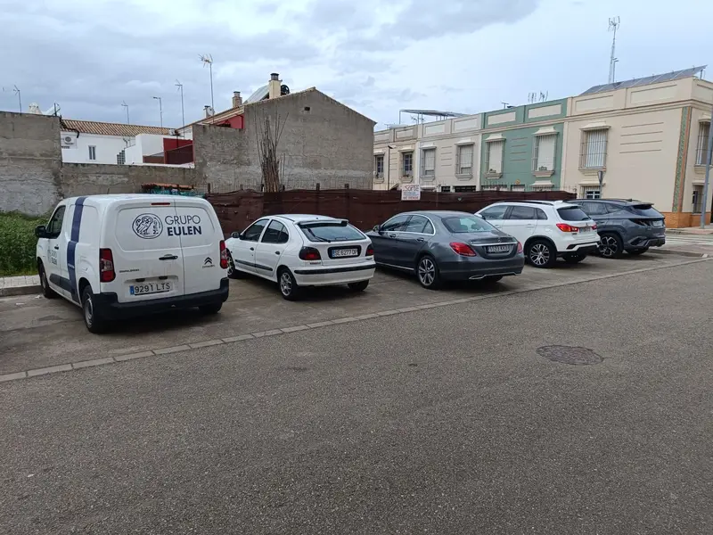 Venta Solar en Brenes 210m2