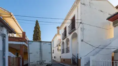 Casa en Venta en Granada 3 Plantas Sótano 80m2