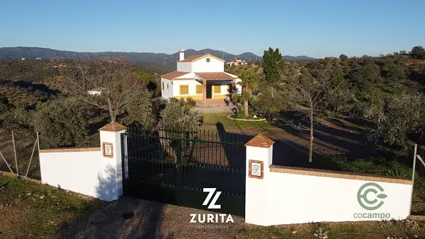 Casa con Olivar 11 49ha cerca Montoro