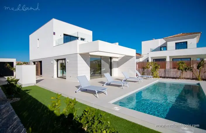 Villa 3 Dormitorios en Venta La Herrada