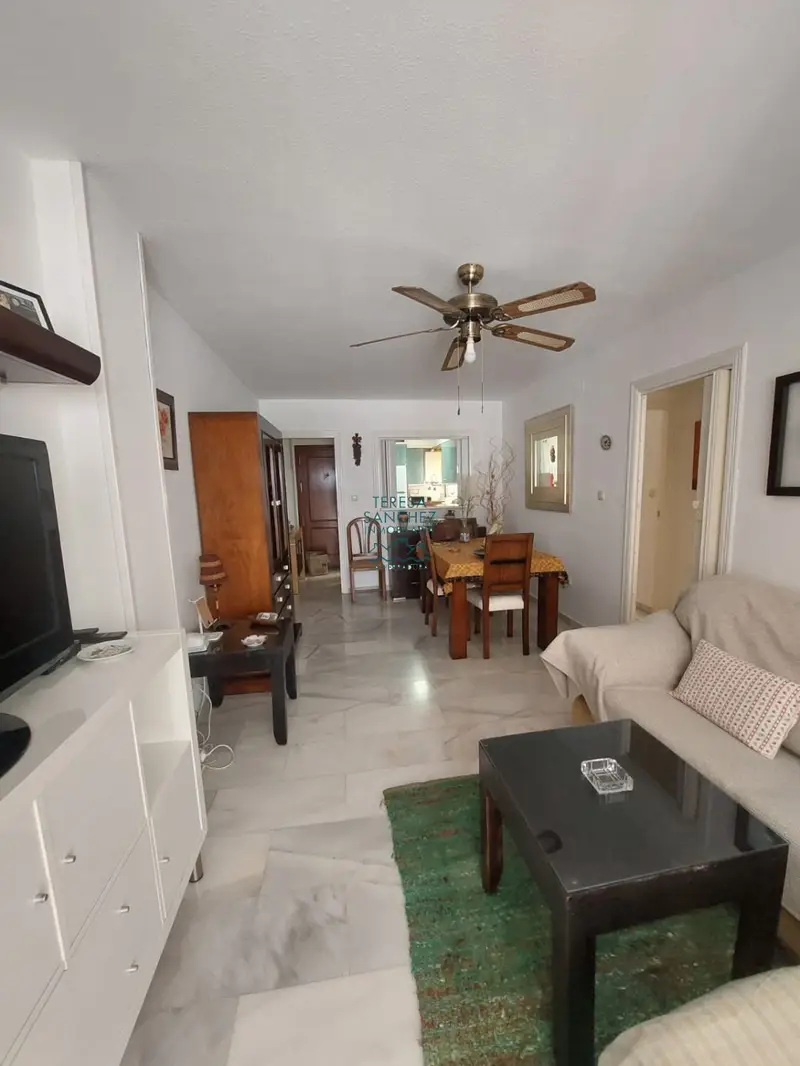 Apartamento en Playa Almuñécar con Vistas al Mar