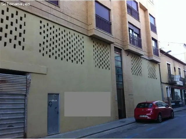 Local Comercial en Almansa Centro Junto a Juzgados
