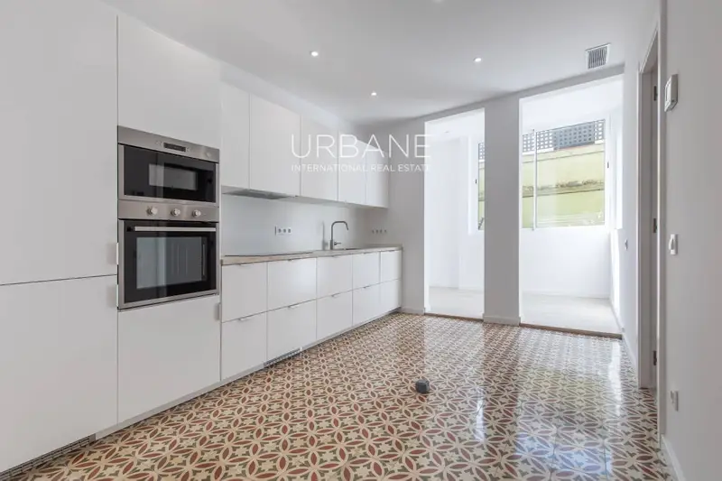 Piso en Venta en Poblenou, Barcelona 85m2 3 habitaciones 2 baños