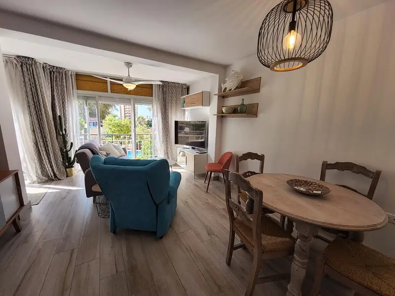 Piso en Benidorm Levante con Piscina y Terraza
