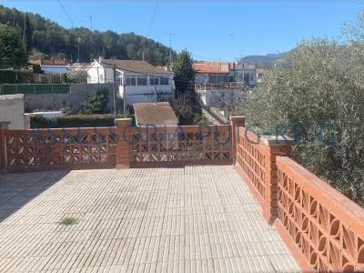 Chalet en venta en El Calvet 5 habitaciones 2 cocinas