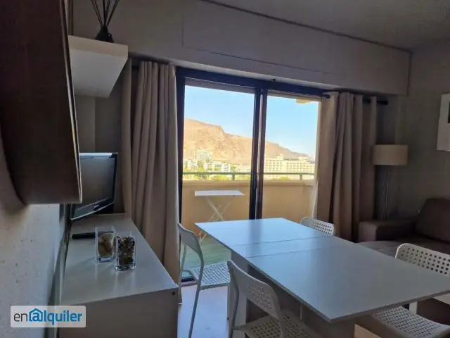 Estudio con Vistas al Mar en Aguadulce Sur para Profesor o Estudiante