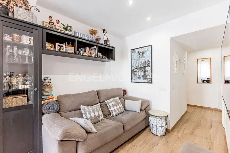 Apartamento en venta en Sant Gervasi cerca de Plaza Molina