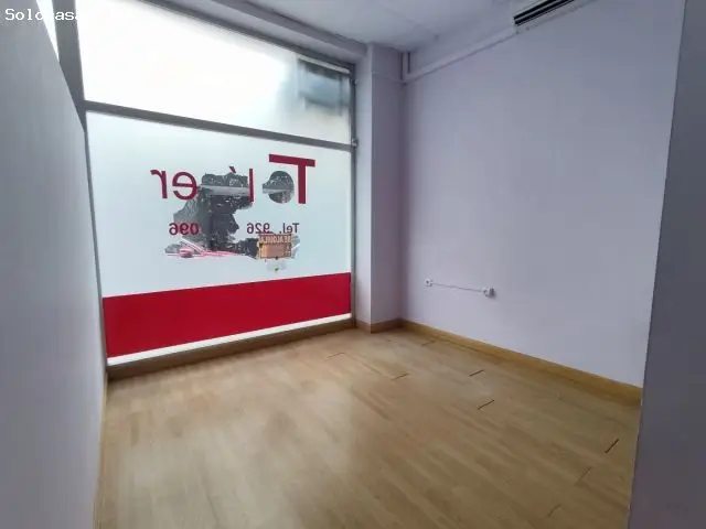 Local Comercial en Alcázar con Salida de Humos