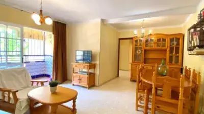Piso en Venta Tras Regla - 4 Dormitorios Cerca de la Playa