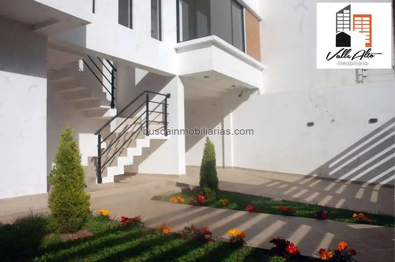 Casa en Venta Cerca Colegio Santa Ana Cuenca