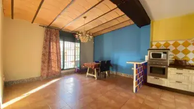 Casa en Venta Alcalá de Guadaíra Reformada 2 Patios Terraza