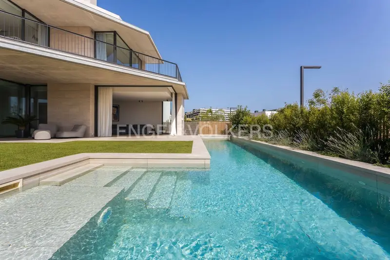 Chalet de Lujo en Sitges con Piscina Privada y Jardín