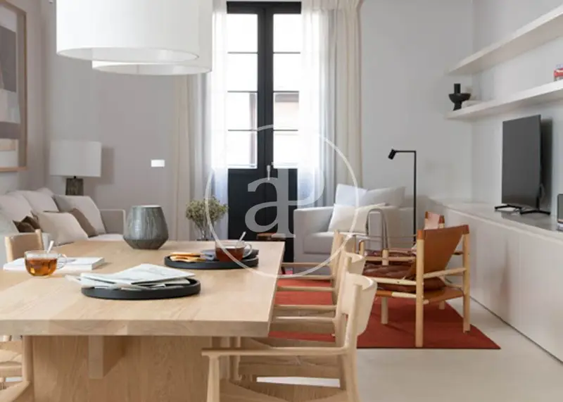 Piso en Gótico 200m2 Patio 3 Dormitorios Lujo Amueblado