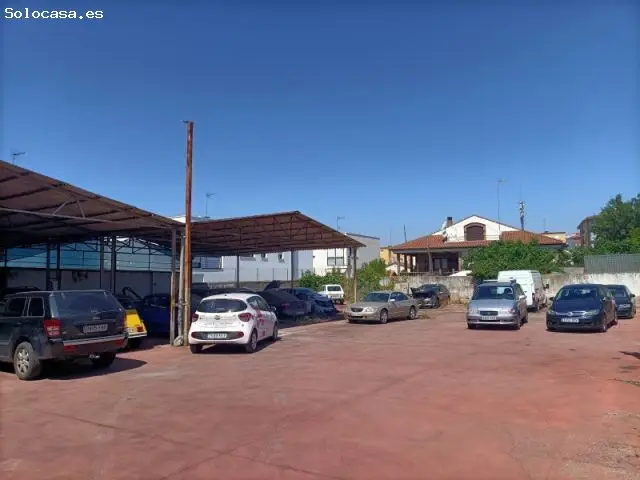 Suelo Urbano Dos Parcelas 266m2 y 1363m2 Fant














































ástica Proyección