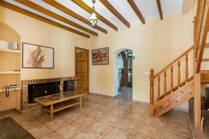 Casa Rural con Piscina y Garaje en Los Montesinos