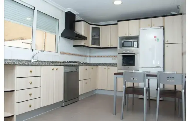 Alquiler Apartamento 6 Dormitorios Alicante