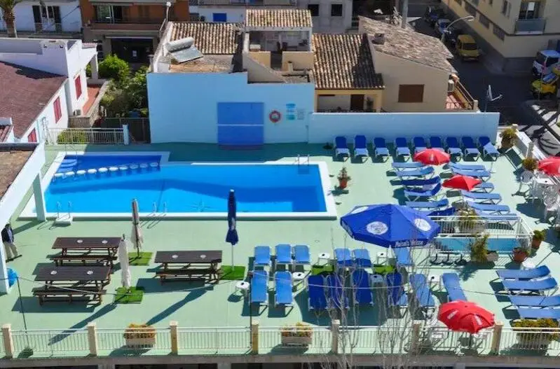 Complejo empresarial con villa en Cala Ratjada ideal inversores
