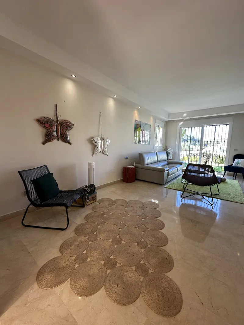 Apartamento 3 Dormitorios Benahavis Alquiler
