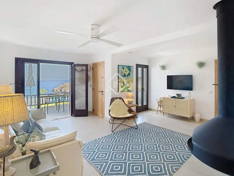 Chalet en Cala Morell con Vistas al Mar y Licencia Turistica