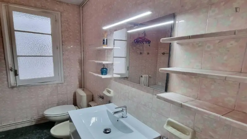 Apartamento de un Dormitorio en Arguelles para Estudiantes