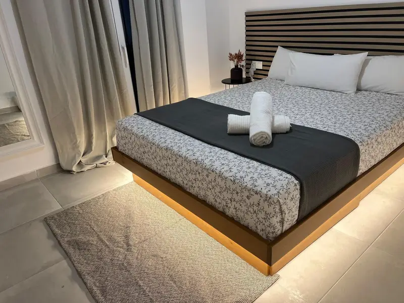 Piso de 2 Dormitorios alquiler Nueva Andalucia, España